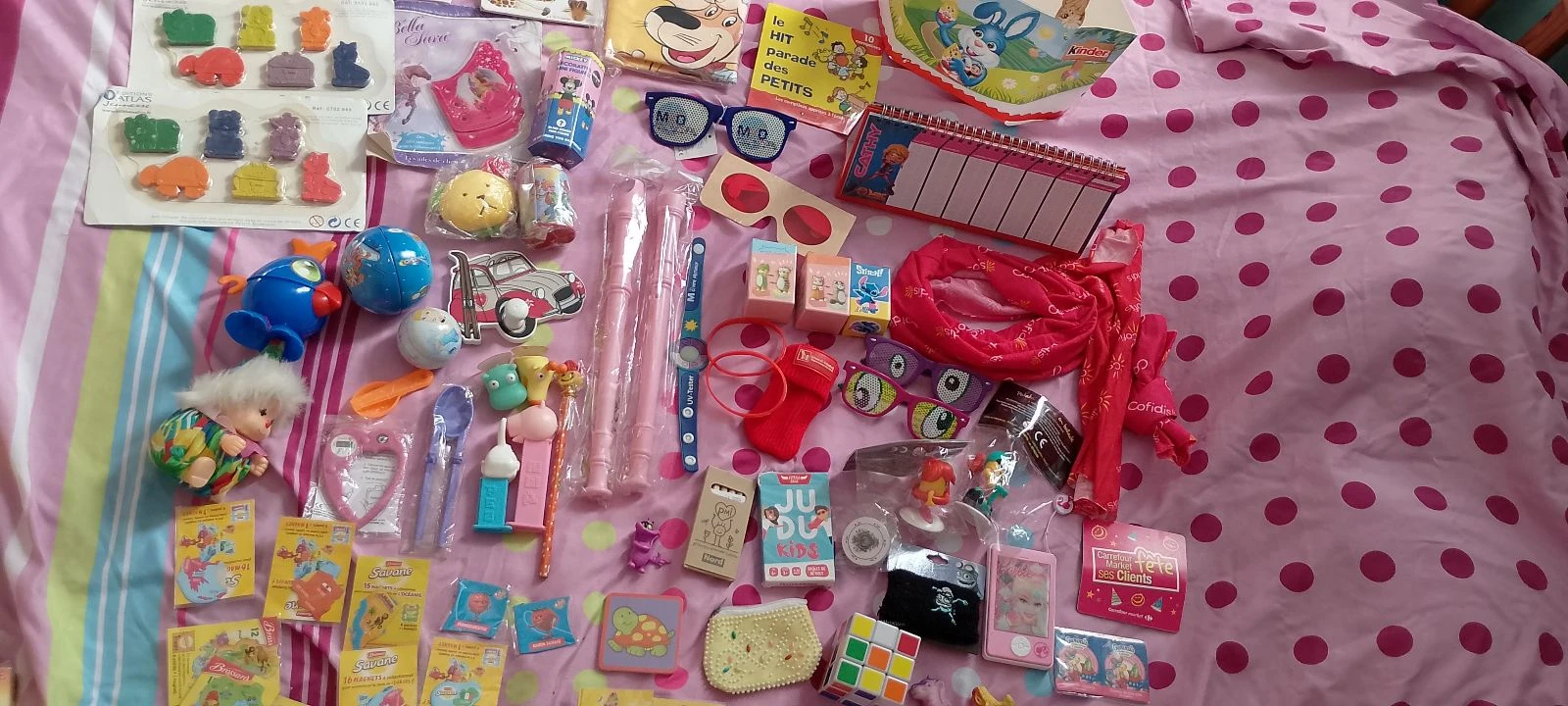 Divers jouets et gadgets pour enfant
